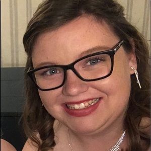 Meet your Posher, Yvonne